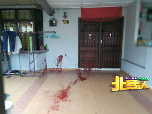 陈先生出租给人的住家被阿窿上门泼红漆，吓得租客也退租了。