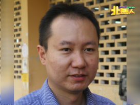 王康立：曼梳若出席会议 就会明白代主席的委任