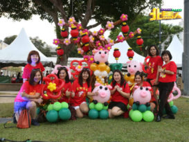 元宵佳节  女抛柑  男捞柑  觅良缘！