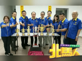 北海中华公学校友会明年庆55周年 拟推出手机APP 广招校友归队