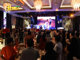 王丽丽与台湾丈夫  在马展开婚后新生活