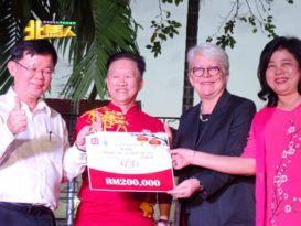 东家集团捐20万 助槟州政府办庙会
