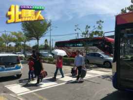 设斑马线过马路 替代被拆人行天桥