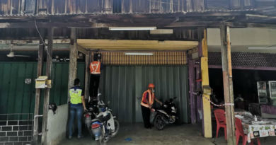 警方严打网上赌博 9涉赌店面遭断电