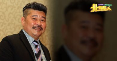 黄家业抨郭素沁 应向元首选民道歉