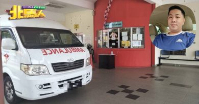 救护车送院遇塞车  鸣笛让道无效 老妇不治