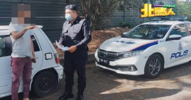 夫妻深夜骑摩哆  遭男子掠夺手提包