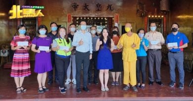 顺德坛获Lalita 9999 捐5700 供慈善教育