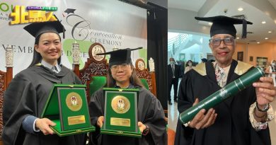 母亲嘱咐“学无止境” 78岁教育硕士奉行到底