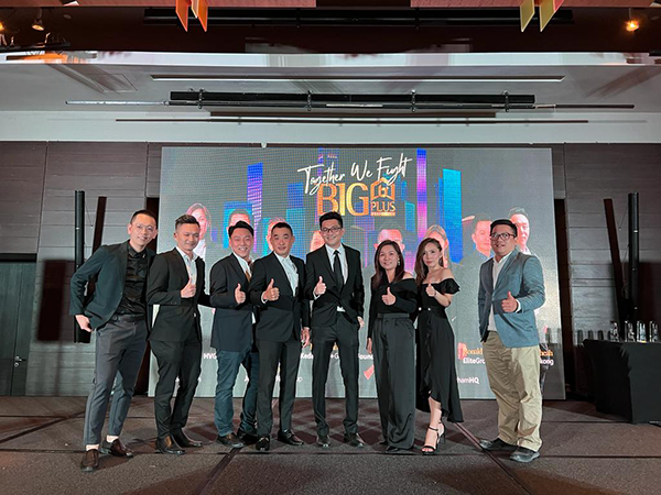 Big Plus房产集团主要的8名核心领导，左起为Matthew P’ng、Ronald Ng、Marcus Cheah、Malcolm Lee、Nick Tan、Graciey Lim、Phoebe Ooi、Daniel Lim。