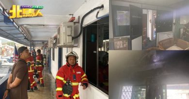 浮罗池滑警局失火 局长房20%面积被烧
