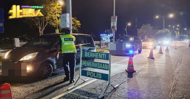 西南县警方设路障 发20张罚单