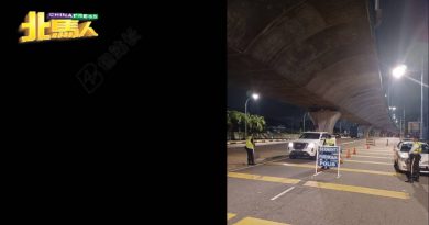 警设路障查135人 发出21张罚单
