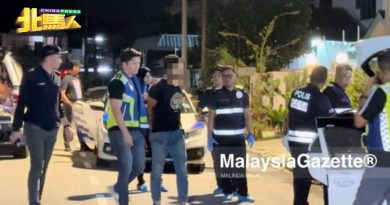 嫌犯试图撞警车 警开枪自保 捕1男子