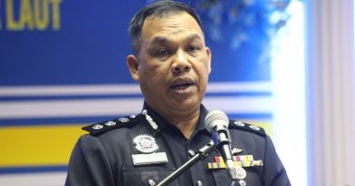 槟警方追辑  涉“碰瓷”索偿骑士