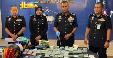 公司职员监守自盗14万公款 警捕3人破案  起获回7万