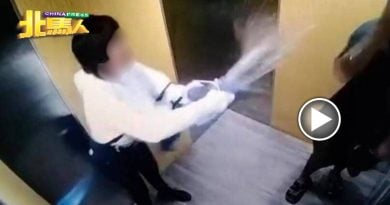 唐氏青年一走入升降机  遭妇女当面泼热水
