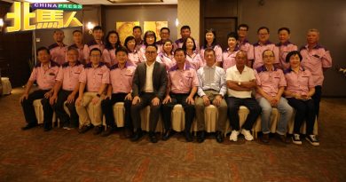 郑力宁呼吁教育部长副部长 关注教师们所面对的压力