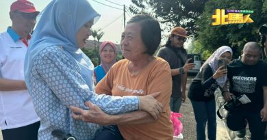 双溪峇甲补选｜希盟候选人沿户拜票 22岁青年不知已有投票权