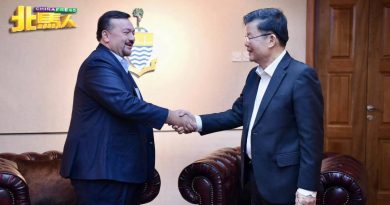 与第二财长会面谈 争取多项事项 曹观友 : 有意义的会面
