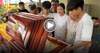 优大生遭逆行醉驾司机撞死 |  洪伟哲灵前有莲花座 师姐劝伟哲 要放心离开