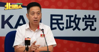 SPM优秀生无法进入大学预科班 胡栋强抨安华 团结政府言而无信