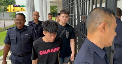 涉助钱骡收集登记银行账号  3青少年不认罪  最小16岁少女