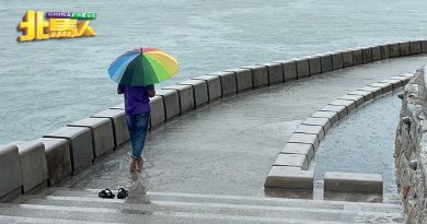 槟大涨潮期间迎大雨  旧关仔角海域幸没掀巨浪