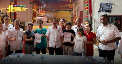 因父母延迟注册结婚 2无国籍少年终获公民权