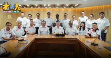 行动党槟联委会拜会曹观友  林慧英赖国平雷尔缺席