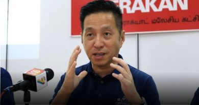 胡栋强建议建地下泊车场 对付违例泊车 治标不治本