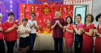 陈德钦促废除过路费 批政府对国人福利斤斤计较