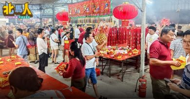 西岭财神爷庙火灾后重建  筹款目标仍有差距