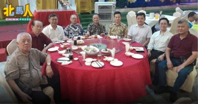 全面禁用塑料袋加重负担 蓝瑞麒：官员应了解民众需求