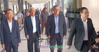 伯拉走了｜ 林冠英 黄家定 陈群川 向伯拉致最后敬意