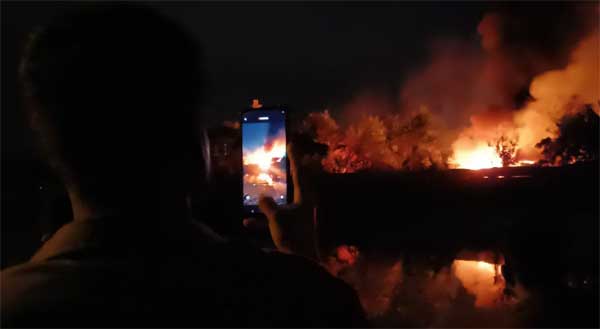 火魔一天内烧第二间工厂 床褥制造厂爆炸声连连