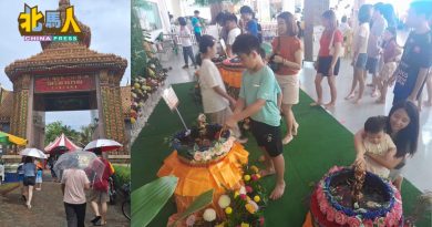 卫塞节法喜充满  吉各佛寺涌现人潮