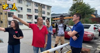 王耶宗：手动栅栏惹争议 市厅应改安装自动系统