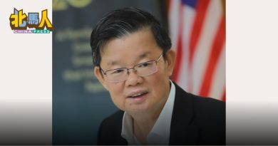 特朗普拟徵100%晶片关税 曹观友：恐加剧市场不确定性