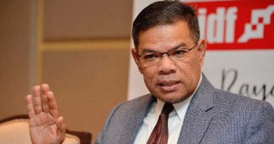 内长：国旗倒挂须全面调查 查明无心失误或蓄意行为