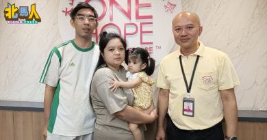 18个月大仍无法翻身 女童患脊髓性肌萎症