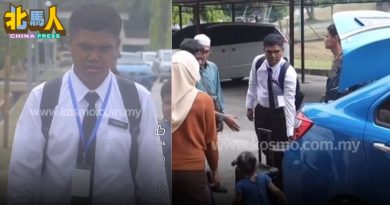 父亲变卖家中老车 助孩子圆升学梦当老师