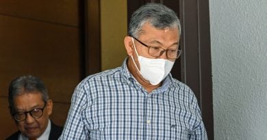 前玻州大臣被揭 3年花逾95万 旅游开销