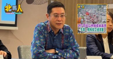 再里尔：巴士不会飞　 唯有高架与LRT 可解塞车