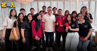 沈志强与15名STPM满分生交流 颁发200令吉奖励金鼓励学生