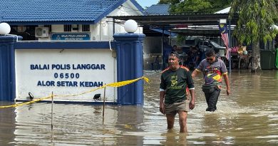 警局变“水乡” 报案服务停摆