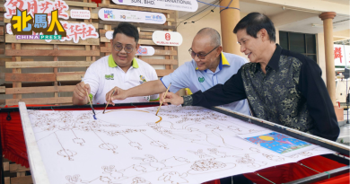 玻州史上最大中秋园游会 玻大臣倡多元共庆显团结