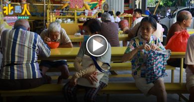 物价高涨经济低迷 斗母宫免费素食 信众料增20%