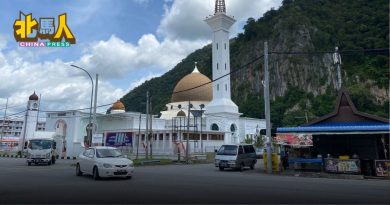 吉清真寺祈祷室  扩音器新规11月生效