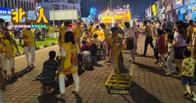 天气晴朗 添热度 大年九皇诞 数千人送圣驾